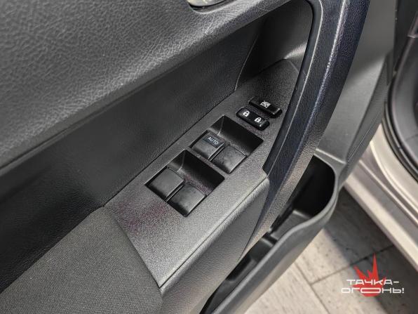 Toyota Corolla XI (E160 E170 E180) с пробегом 2014 года, цена 1 188 000 рублей, 167000 км, седан, Автокод Объявления