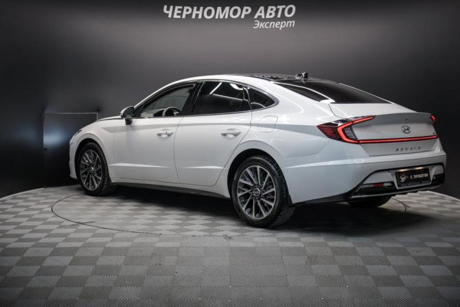 Hyundai Sonata VIII (DN8) с пробегом 2022 года, цена 2 755 000 рублей, 127000 км, седан, Автокод Объявления