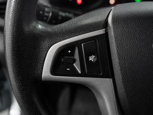 Hyundai Solaris I с пробегом 2012 года, цена 750 000 рублей, 165504 км, седан, Автокод Объявления