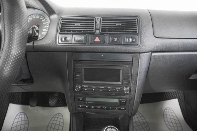 Volkswagen Golf IV с пробегом 2002 года, цена 339 000 рублей, 348000 км, универсал, Автокод Объявления
