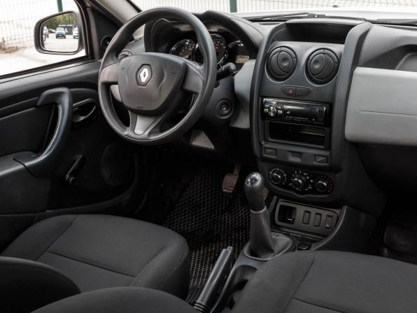 Renault Duster I Рестайлинг с пробегом 2016 года, цена 1 000 000 рублей, 106641 км, внедорожник, Автокод Объявления