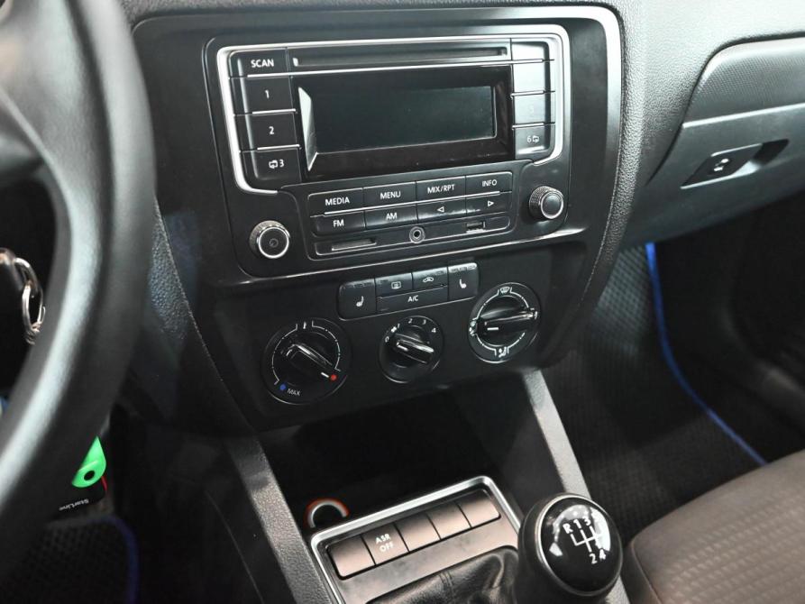 Volkswagen Jetta VI Рестайлинг Екатеринбург  - изображение 14