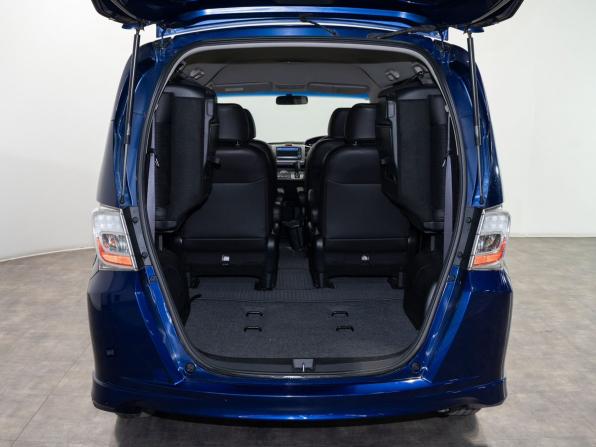 Honda Freed I Рестайлинг с пробегом 2012 года, цена 1 215 000 рублей, 106800 км, компактвэн, Автокод Объявления