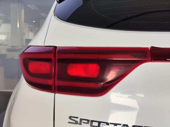 Kia Sportage IV Рестайлинг с пробегом 2020 года, цена 2 399 000 рублей, 98100 км, внедорожник, Автокод Объявления