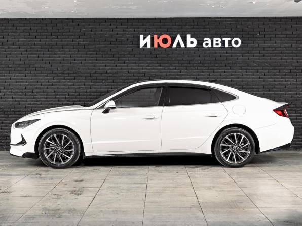 Hyundai Sonata VIII (DN8) с пробегом 2021 года, цена 2 885 000 рублей, 64388 км, седан, Автокод Объявления