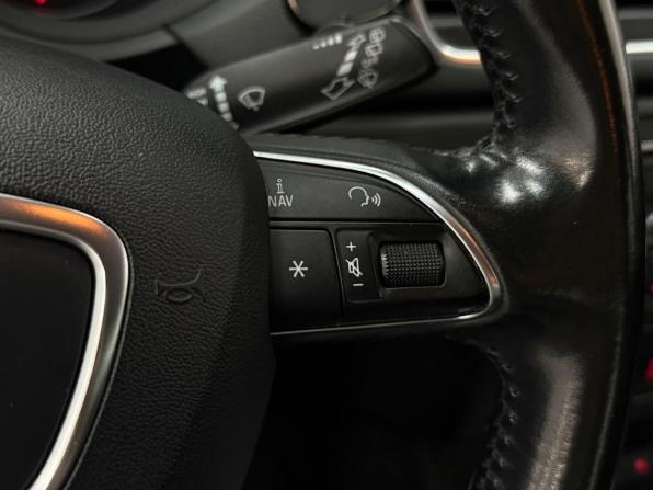 Audi Q3 I (8U) Рестайлинг с пробегом 2017 года, цена 2 325 000 рублей, 113855 км, внедорожник, Автокод Объявления