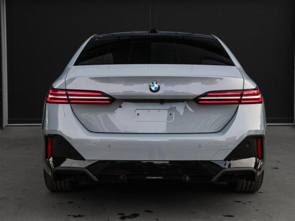 BMW 5 серии VIII (G60/G61/G68) с пробегом 2024 года, цена 6 650 000 рублей, 18349 км, седан, Автокод Объявления