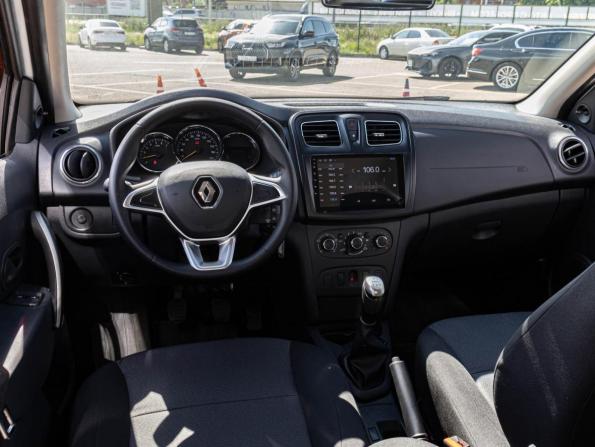 Renault Sandero II Рестайлинг с пробегом 2021 года, цена 1 120 000 рублей, 48502 км, хэтчбек, Автокод Объявления