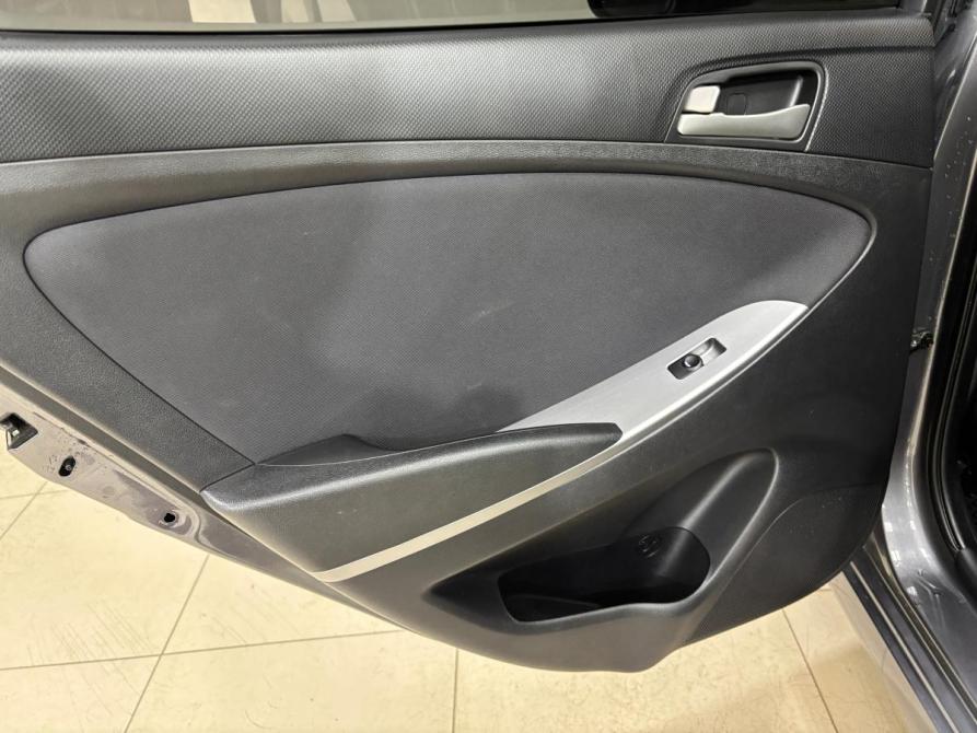 Hyundai Solaris I Рестайлинг Альметьевск  - изображение 17