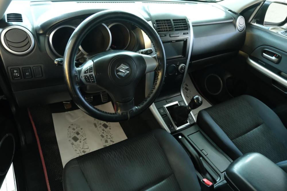 Suzuki Grand Vitara II Рестайлинг 2 Омск  - изображение 9