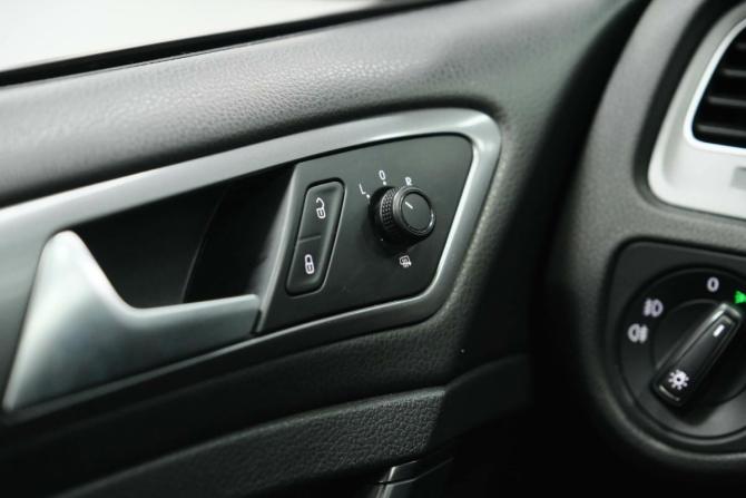 Volkswagen Golf VII с пробегом 2014 года, цена 1 100 000 рублей, 247258 км, хэтчбек, Автокод Объявления