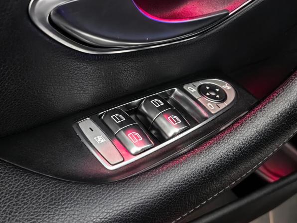 Mercedes-Benz E-Класс V (W213 S213 C238) с пробегом 2019 года, цена 2 444 000 рублей, 231807 км, седан, Автокод Объявления