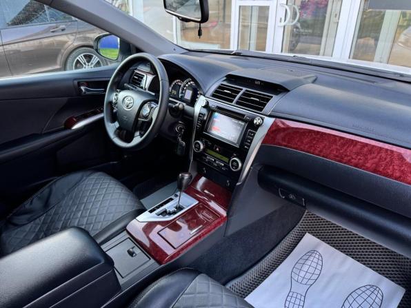 Toyota Camry VII (XV50) с пробегом 2013 года, цена 1 550 000 рублей, 135234 км, седан, Автокод Объявления