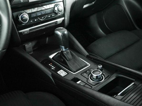 Mazda 6 III (GJ) Рестайлинг с пробегом 2016 года, цена 1 750 000 рублей, 177381 км, седан, Автокод Объявления