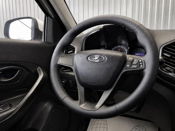 Lada (ВАЗ) XRAY I с пробегом 2018 года, цена 677 000 рублей, 99031 км, хэтчбек, Автокод Объявления