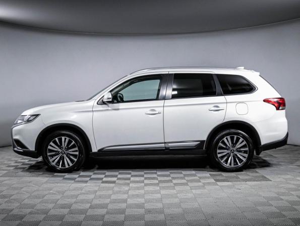 Mitsubishi Outlander III Рестайлинг 3 с пробегом 2020 года, цена 2 198 000 рублей, 120650 км, внедорожник, Автокод Объявления