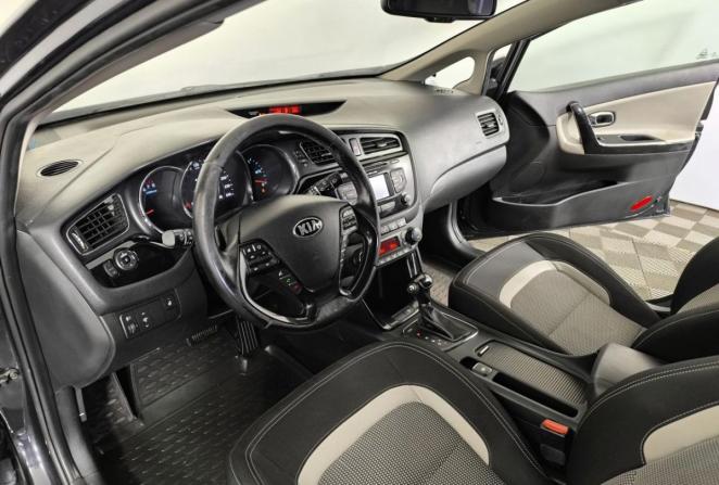 Kia Ceed II с пробегом 2014 года, цена 990 000 рублей, 171256 км, хэтчбек, Автокод Объявления