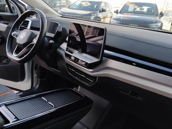 Volkswagen ID.6 с пробегом 2022 года, цена 3 100 000 рублей, 61174 км, внедорожник, Автокод Объявления