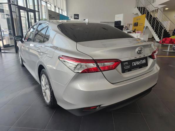 Toyota Camry VIII (XV70) Рестайлинг с пробегом 2021 года, цена 2 850 000 рублей, 135077 км, седан, Автокод Объявления