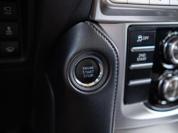 Toyota Land Cruiser Prado 150 Series Рестайлинг 2 с пробегом 2019 года, цена 5 175 000 рублей, 78328 км, внедорожник, Автокод Объявления