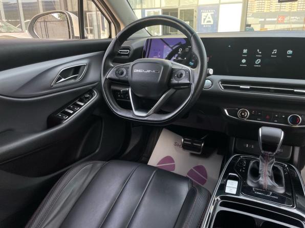 BAIC U5 Plus с пробегом 2023 года, цена 1 165 000 рублей, 31000 км, седан, Автокод Объявления