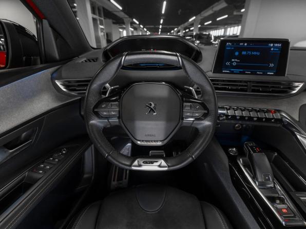 Peugeot 3008 II Рестайлинг с пробегом 2021 года, цена 2 550 000 рублей, 29309 км, внедорожник, Автокод Объявления
