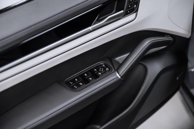 Новый Porsche Cayenne III Рестайлинг 2026 года, цена 18 250 000 рублей, внедорожник, Автокод Объявления