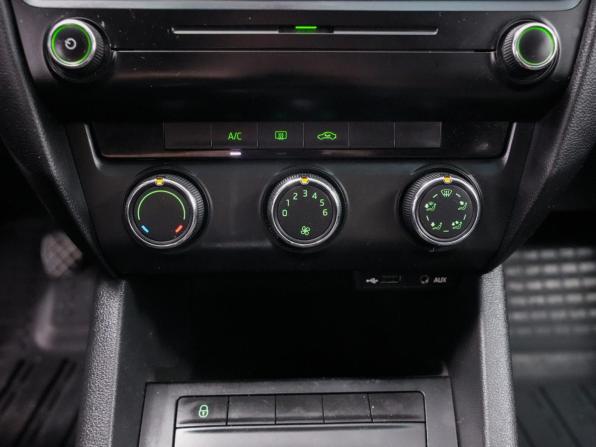 Skoda Octavia III (A7) с пробегом 2013 года, цена 843 000 рублей, 280000 км, лифтбек, Автокод Объявления