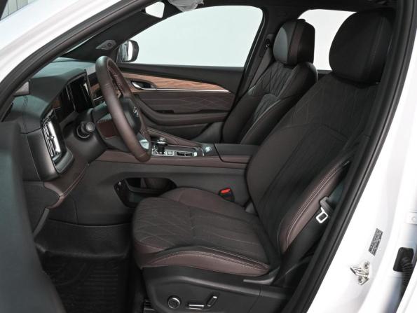 Geely Monjaro I Рестайлинг 2 с пробегом 2026 года, цена 4 199 000 рублей, 43 км, внедорожник, Автокод Объявления