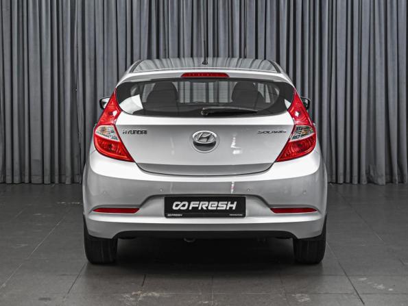 Hyundai Solaris I Рестайлинг с пробегом 2015 года, цена 1 029 000 рублей, 69750 км, хэтчбек, Автокод Объявления