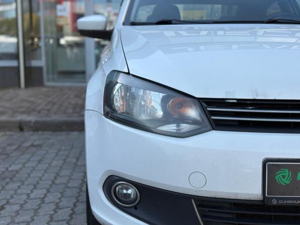 Volkswagen Polo V с пробегом 2013 года, цена 594 000 рублей, 203795 км, седан, Автокод Объявления