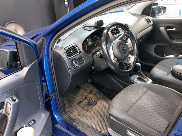 Volkswagen Polo V Рестайлинг с пробегом 2019 года, цена 1 240 000 рублей, 50232 км, седан, Автокод Объявления