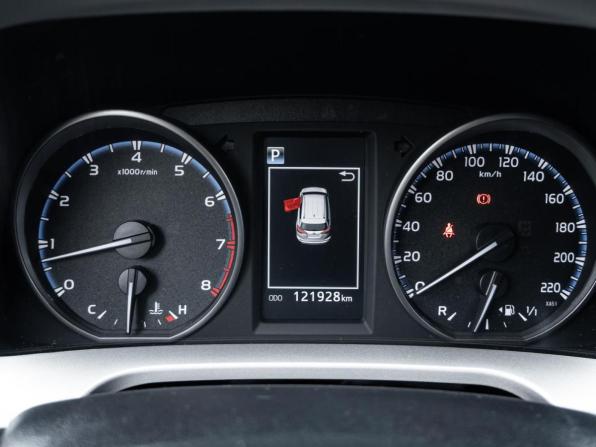 Toyota RAV4 IV (XA40) Рестайлинг с пробегом 2016 года, цена 2 310 000 рублей, 121928 км, внедорожник, Автокод Объявления