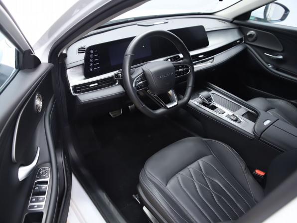 Chery Arrizo 8 с пробегом 2024 года, цена 1 890 000 рублей, 32690 км, седан, Автокод Объявления