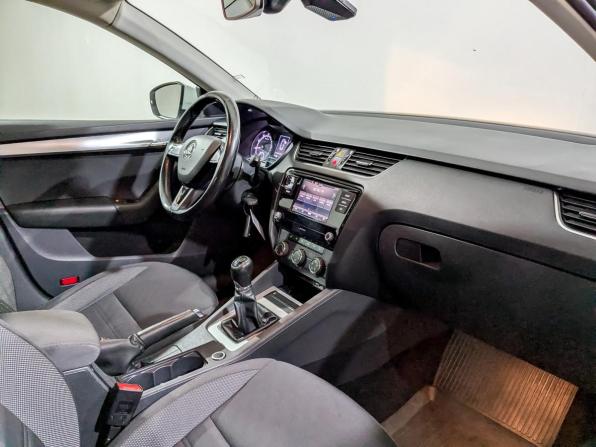 Skoda Octavia III (A7) Рестайлинг с пробегом 2019 года, цена 1 125 000 рублей, 171353 км, лифтбек, Автокод Объявления