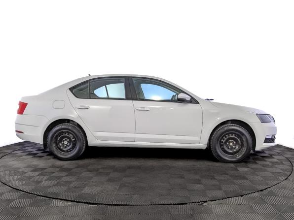 Skoda Octavia III (A7) Рестайлинг с пробегом 2020 года, цена 1 980 000 рублей, 64850 км, лифтбек, Автокод Объявления