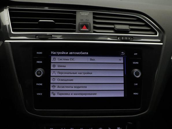 Volkswagen Tiguan II с пробегом 2020 года, цена 2 775 000 рублей, 75058 км, внедорожник, Автокод Объявления