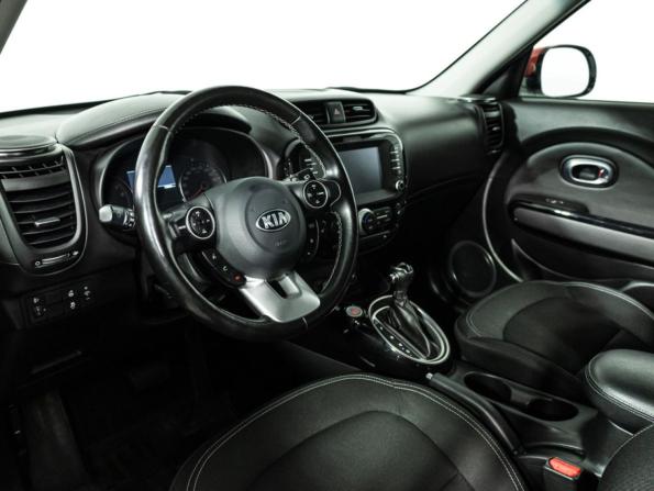 Kia Soul II Рестайлинг с пробегом 2018 года, цена 1 649 700 рублей, 73923 км, хэтчбек, Автокод Объявления