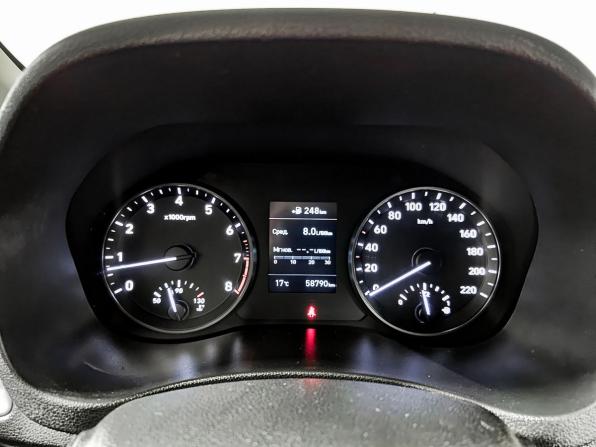 Hyundai Solaris II с пробегом 2019 года, цена 1 235 000 рублей, 53000 км, седан, Автокод Объявления