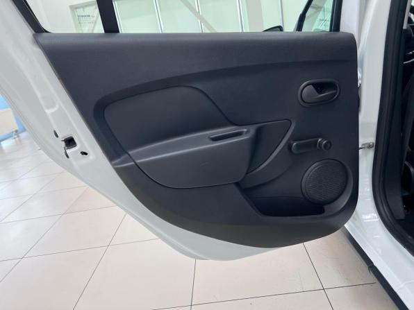 Renault Logan II Рестайлинг с пробегом 2021 года, цена 1 290 000 рублей, 47851 км, седан, Автокод Объявления