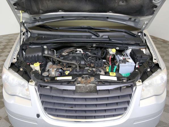 Chrysler Town &amp; Country V с пробегом 2008 года, цена 825 000 рублей, 260000 км, минивэн, Автокод Объявления