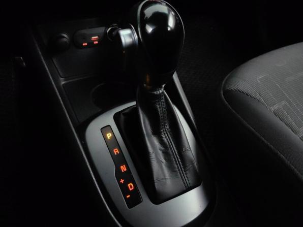 Kia Rio III Рестайлинг с пробегом 2015 года, цена 898 000 рублей, 213171 км, седан, Автокод Объявления