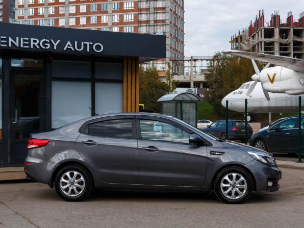 Kia Rio III Рестайлинг с пробегом 2015 года, цена 879 000 рублей, 134683 км, седан, Автокод Объявления