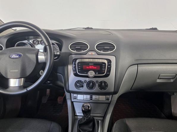 Ford Focus II Рестайлинг с пробегом 2011 года, цена 635 000 рублей, 150000 км, седан, Автокод Объявления