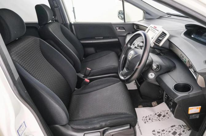 Honda Freed I Рестайлинг с пробегом 2012 года, цена 1 029 000 рублей, 118000 км, компактвэн, Автокод Объявления