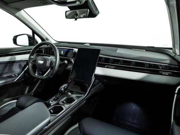 Geely Atlas II с пробегом 2024 года, цена 2 949 700 рублей, 13000 км, внедорожник, Автокод Объявления