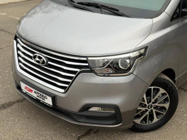 Hyundai Grand Starex I Рестайлинг 2 с пробегом 2018 года, цена 3 590 000 рублей, 90451 км, минивэн, Автокод Объявления