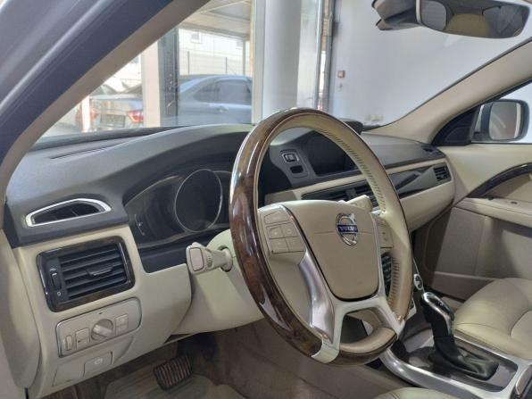 Volvo XC70 II Рестайлинг с пробегом 2014 года, цена 1 615 000 рублей, 195720 км, универсал, Автокод Объявления