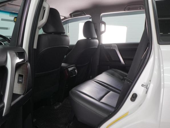 Toyota Land Cruiser Prado 150 Series Рестайлинг 1 с пробегом 2014 года, цена 3 710 000 рублей, 187923 км, внедорожник, Автокод Объявления