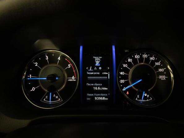 Toyota Fortuner II с пробегом 2018 года, цена 3 675 000 рублей, 93967 км, внедорожник, Автокод Объявления